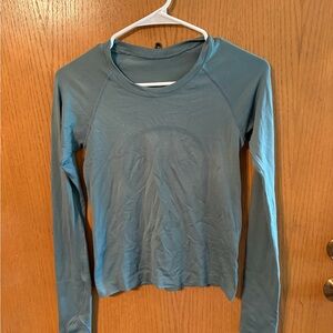 Lululemon Women’s Long-Sleeve Performance Top in Slate Blue